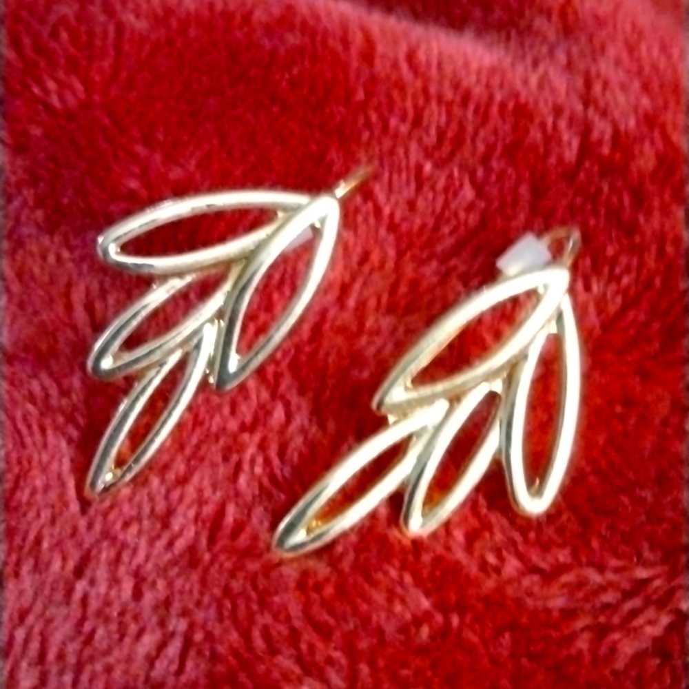 Pierced earrings in like new condition